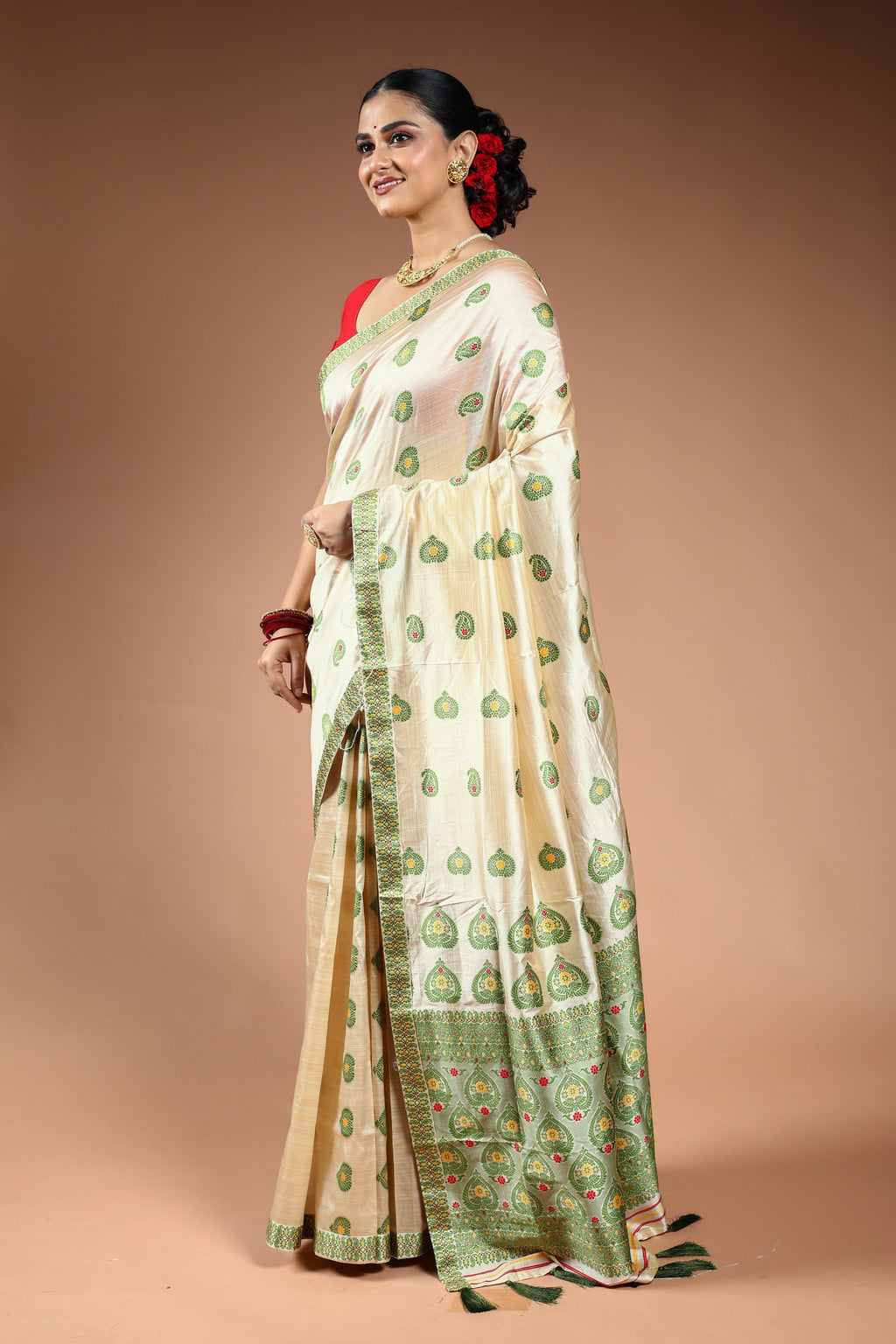 Offwhite Olive Green Semi Assam Silk Saree with Blouse Piece