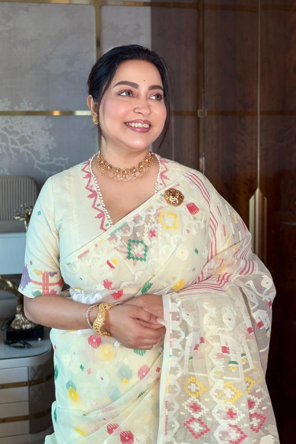 Offwhite Jamdani  Saree with Blouse Piece