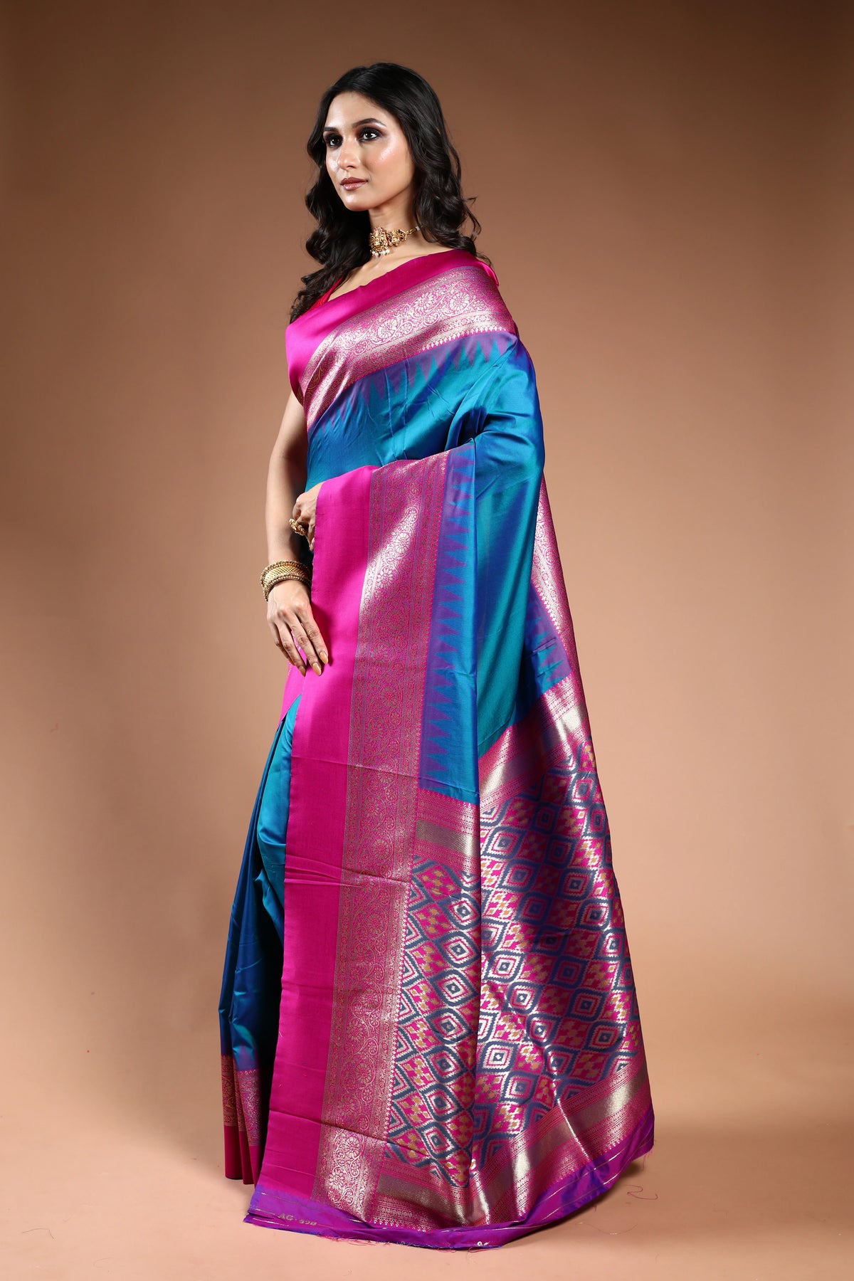 EBS297B4 Teal Blue